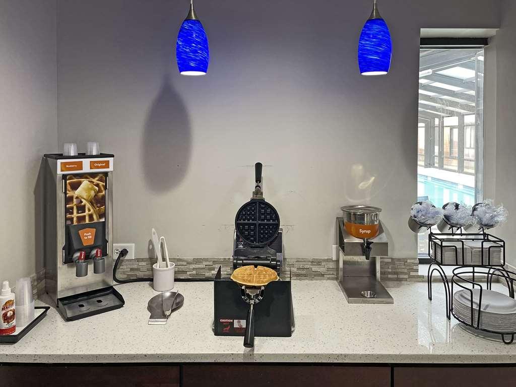 Comfort Inn & Suites Mundelein-Vernon Hills Restoran fotoğraf