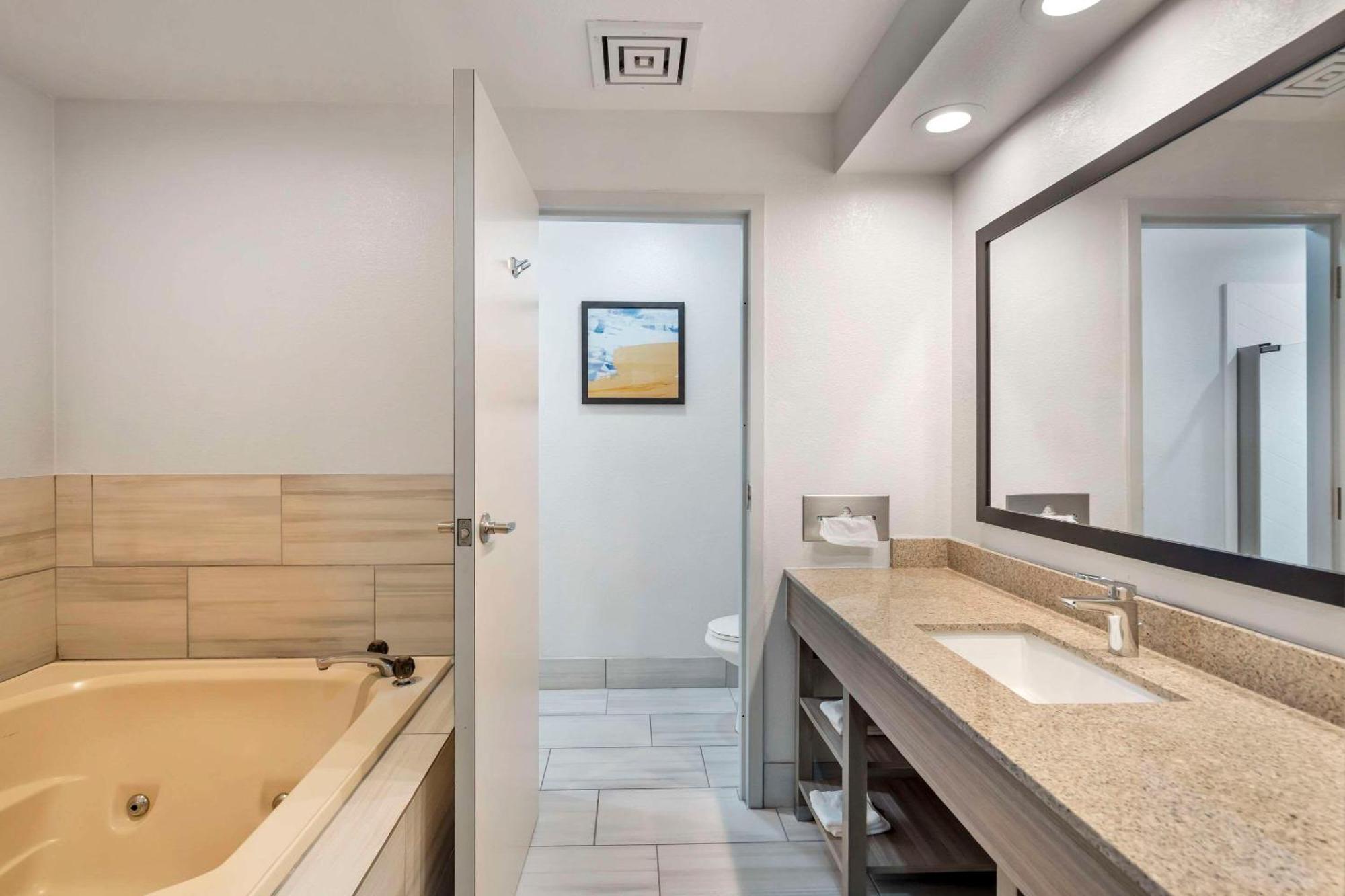 Comfort Inn & Suites Mundelein-Vernon Hills Dış mekan fotoğraf