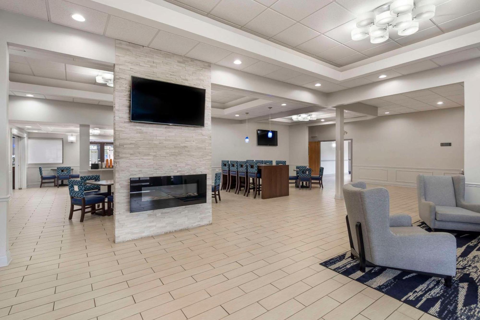Comfort Inn & Suites Mundelein-Vernon Hills Dış mekan fotoğraf